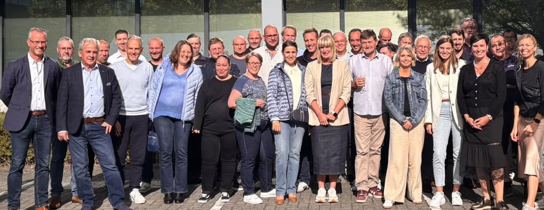 Group photo of the KLINGER Belgium team